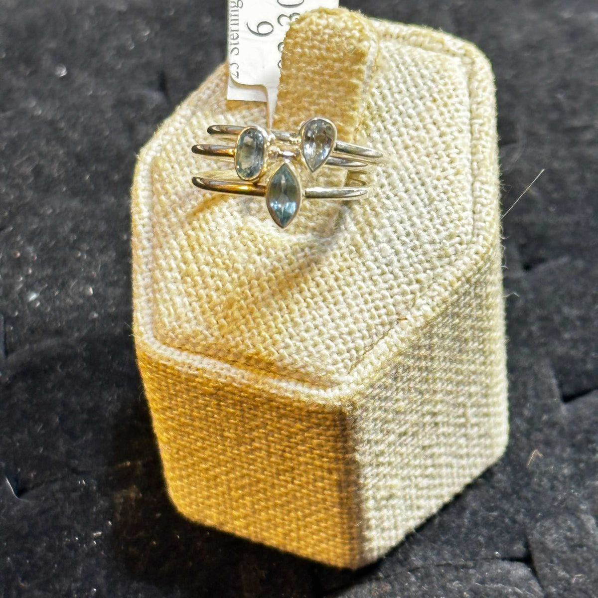 Conjunto de 3 anillos apilables aguamarina