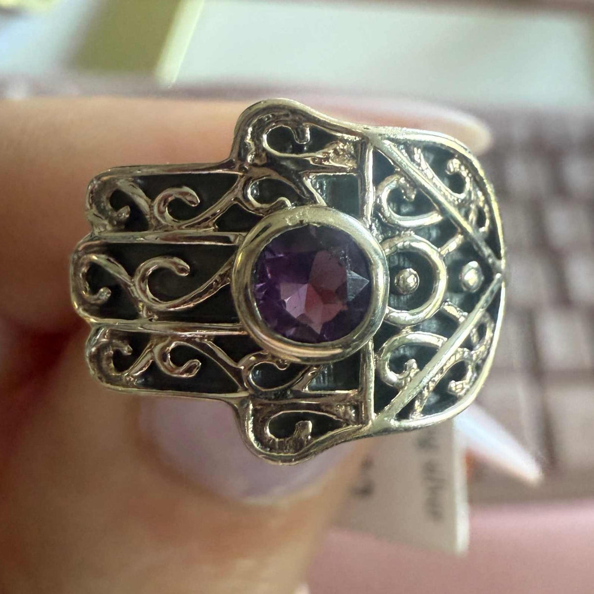 Anillo Hamsa de plata de ley con amatista – Tallas 7 y 9 – Protección, intuición y guía sagrada