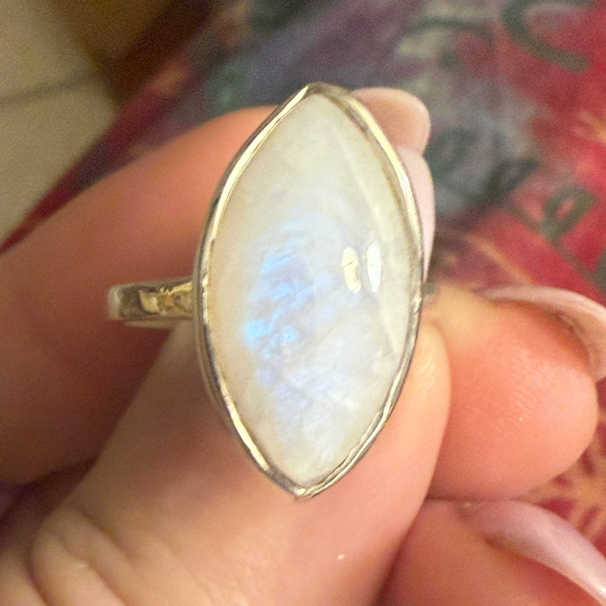 Anillo de piedra luna arcoíris talla marquesa – Plata de ley – Talla 9