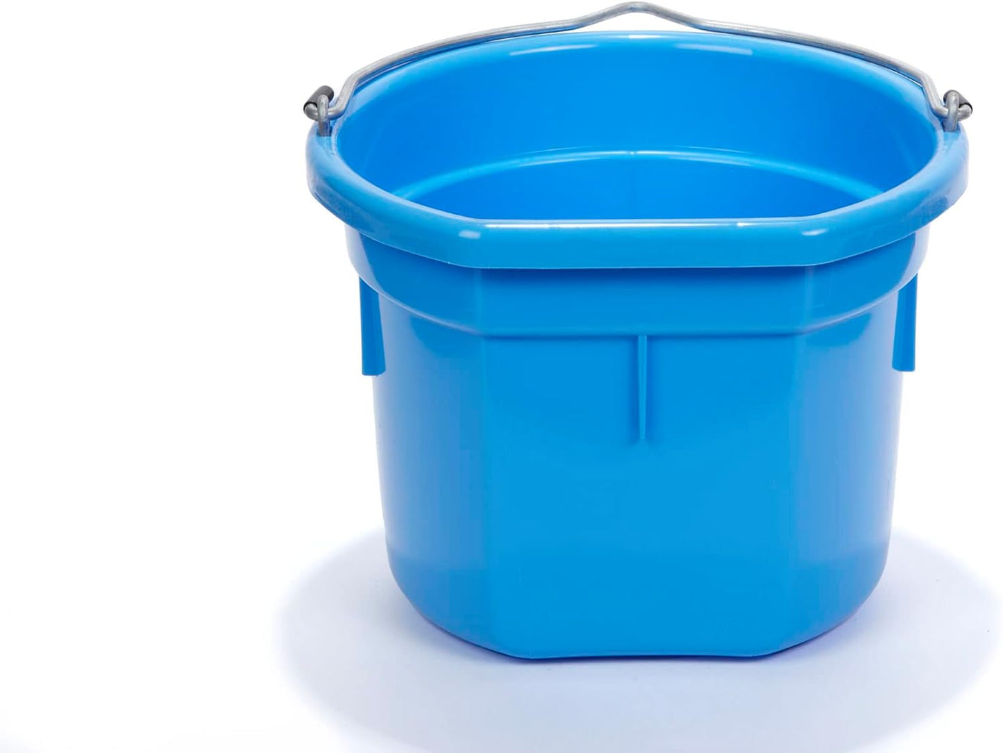 Little Giant Flat Back Plastic Animal Feed Livestock Horse Feed Bucket 5 Gallon