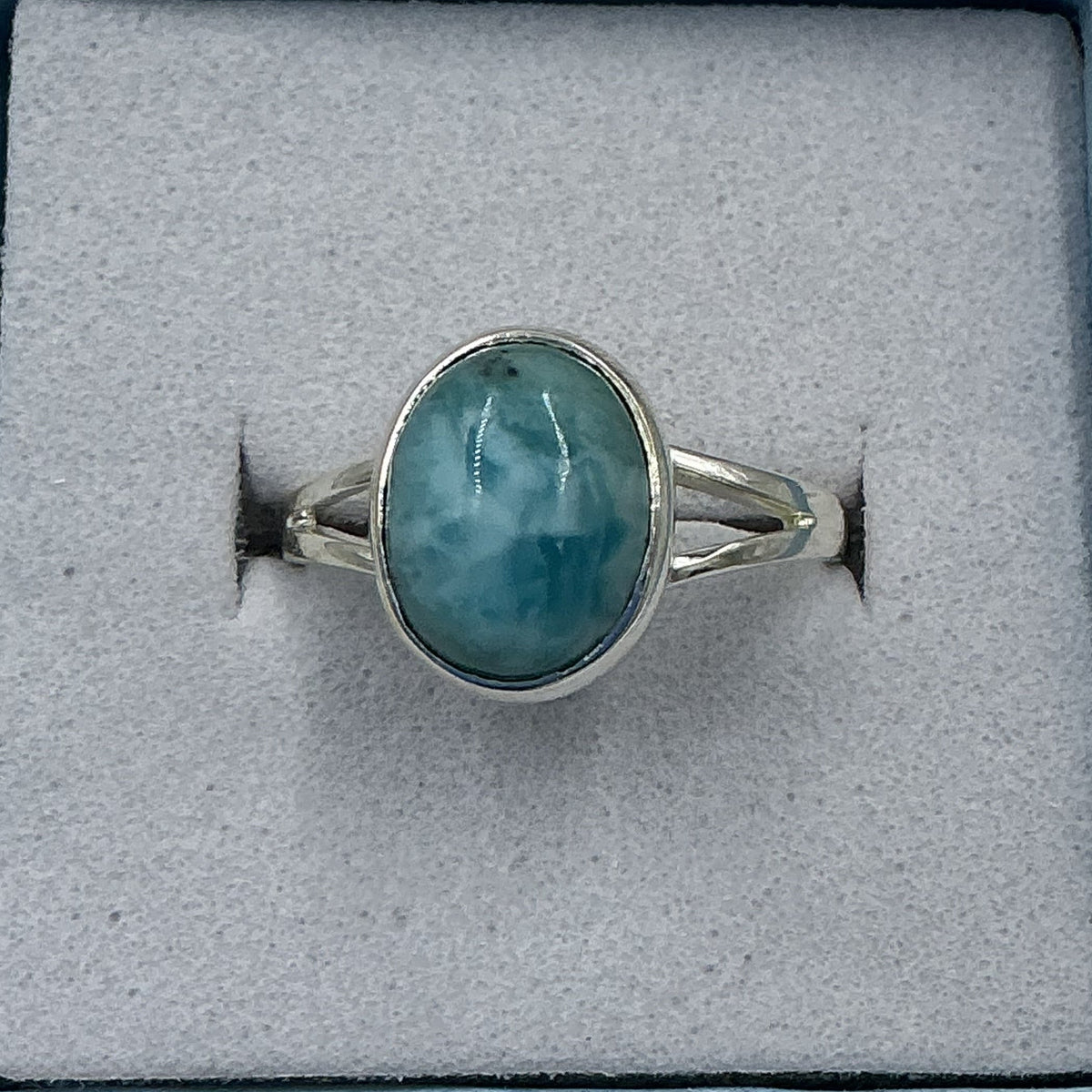 Anillo ovalado delicado de plata de ley con larimar - Talla 6 - Calma y comunicación