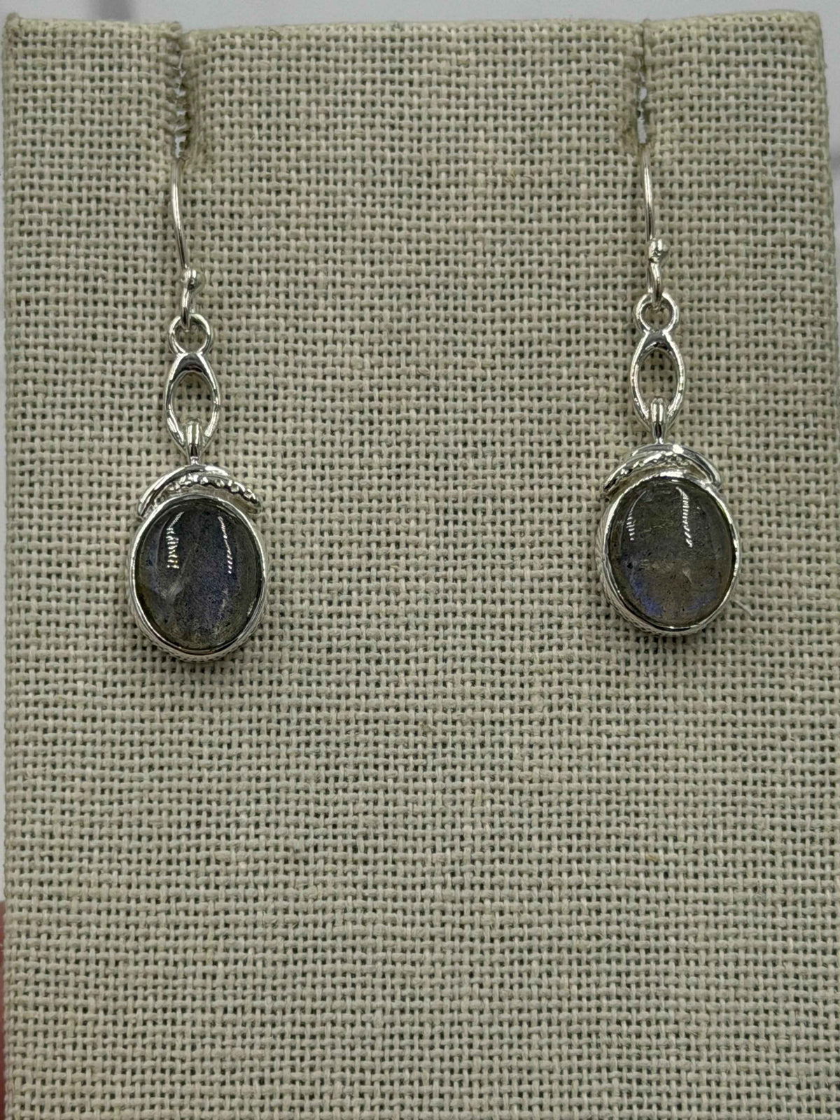 Pendientes colgantes de labradorita con cadena sencilla de plata de ley
