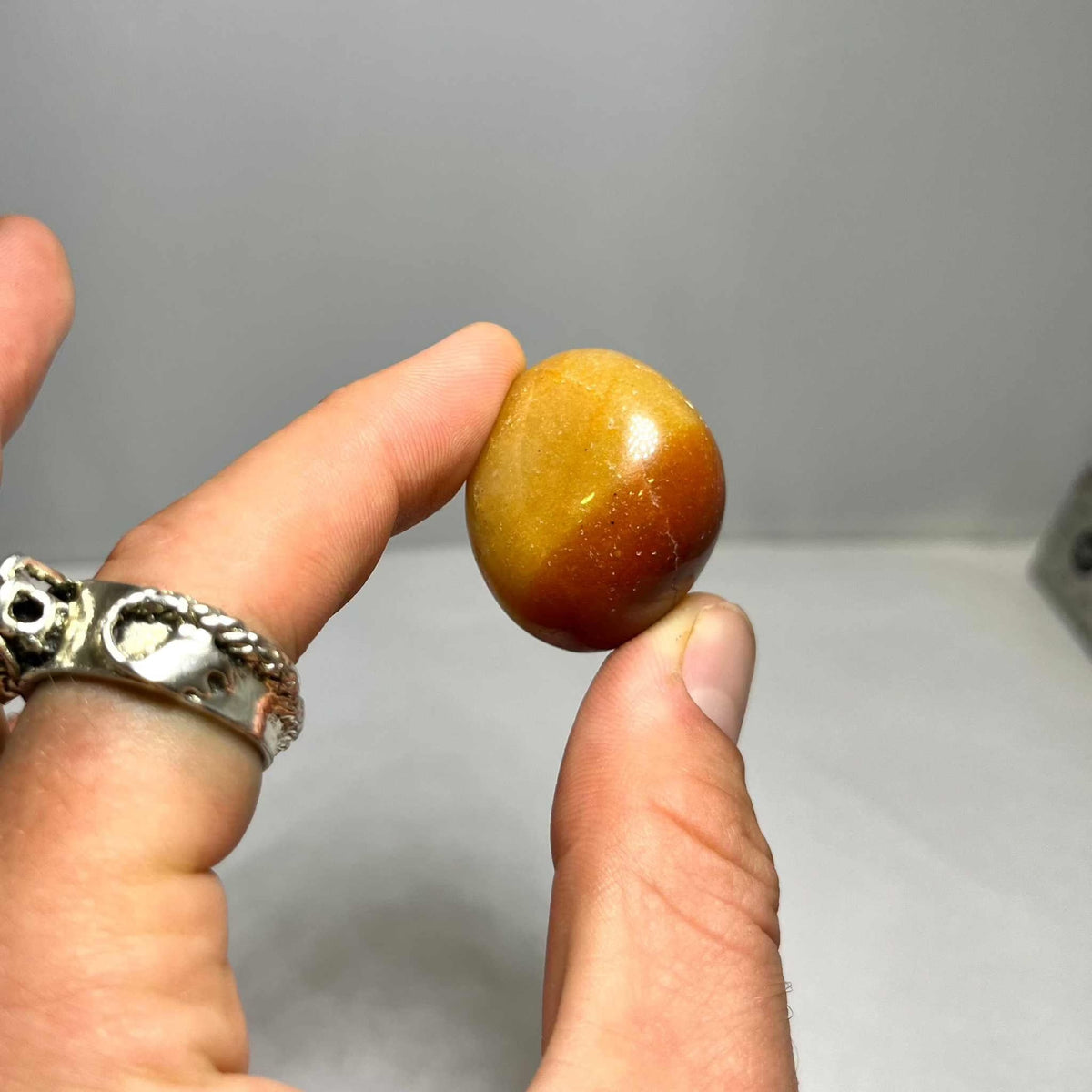 Piedra de aventurina naranja pulida