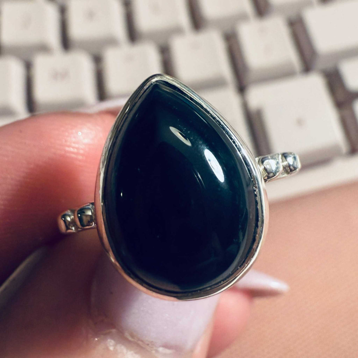 Anillo de lágrima de ónix negro – Plata de ley – Tallas 7 y 9