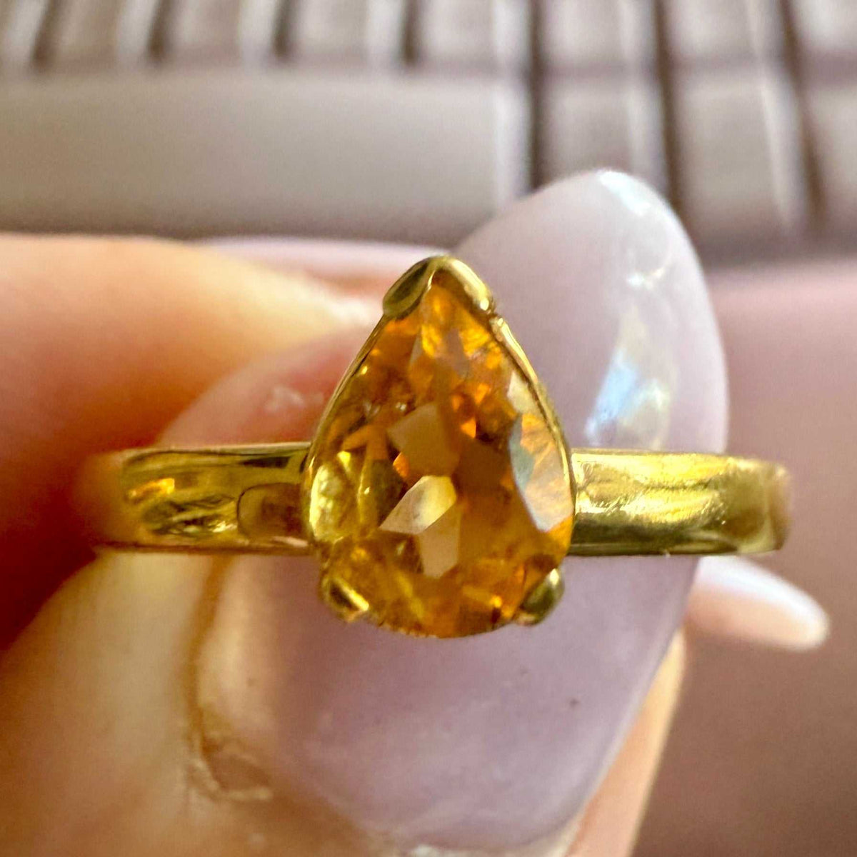 Anillo de citrino talla pera – Vermeil de oro – Tallas 7 y 9