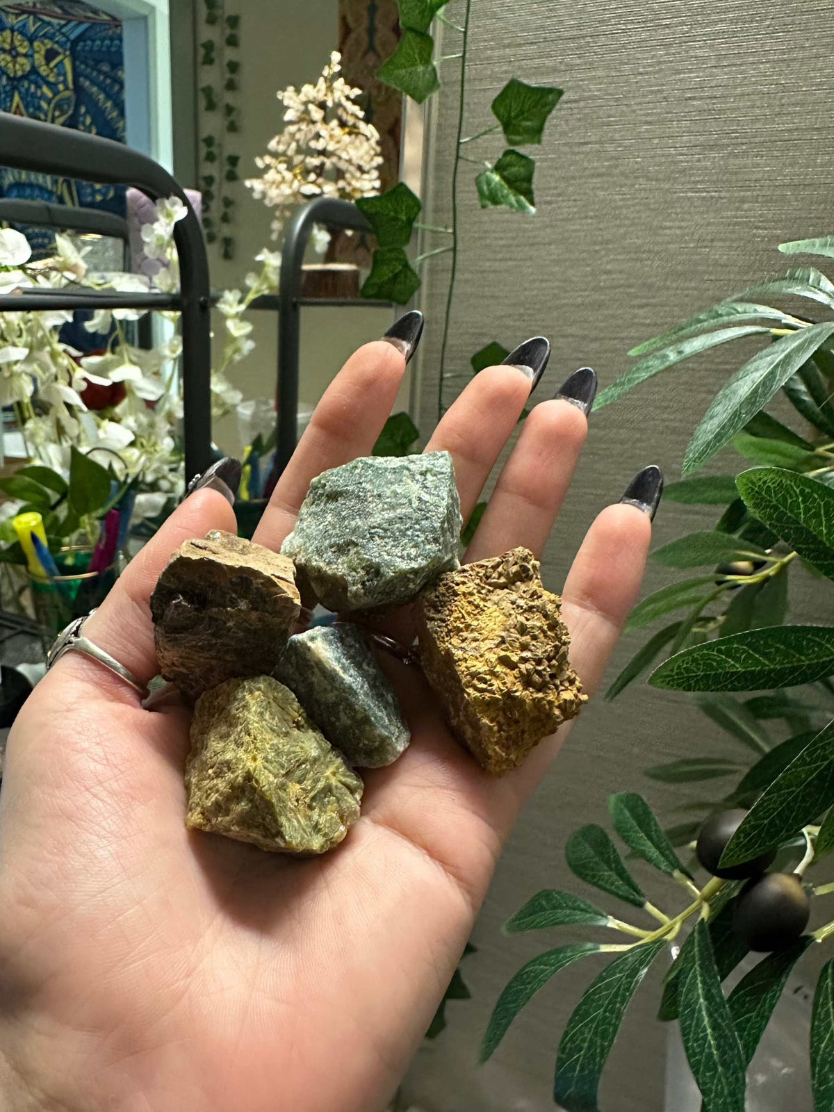 Piedra de bolsillo de jaspe oceánico en bruto