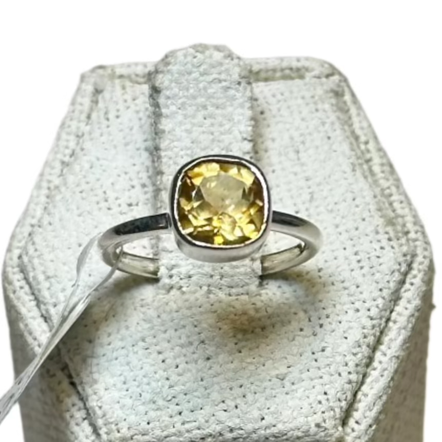 Anillo de citrino talla 6 (02.6024)