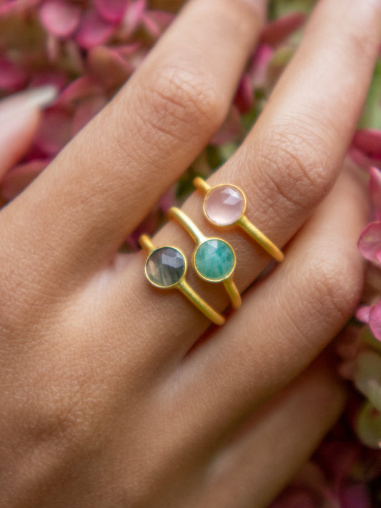 Mini Pebble Ring - Gold