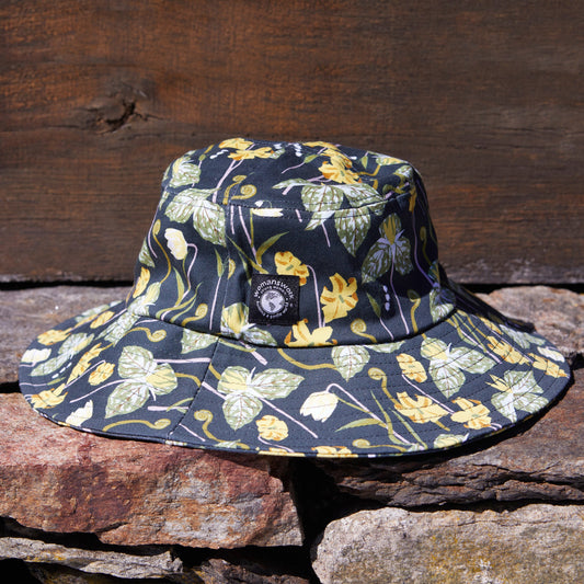 Sombrero de pescador de algodón con estampado de jardín boscoso