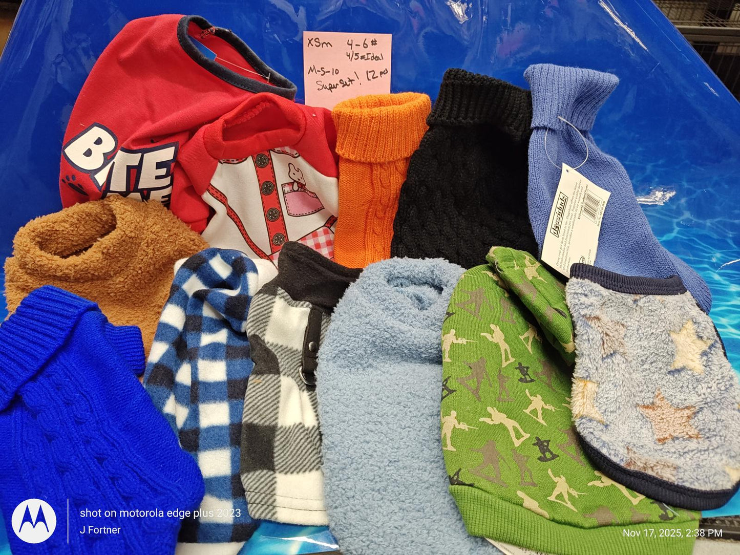 Dog Outfit Bundle ( Xtra Small 4 to 6 Pound Pets ) Brand New Save with a BundlE