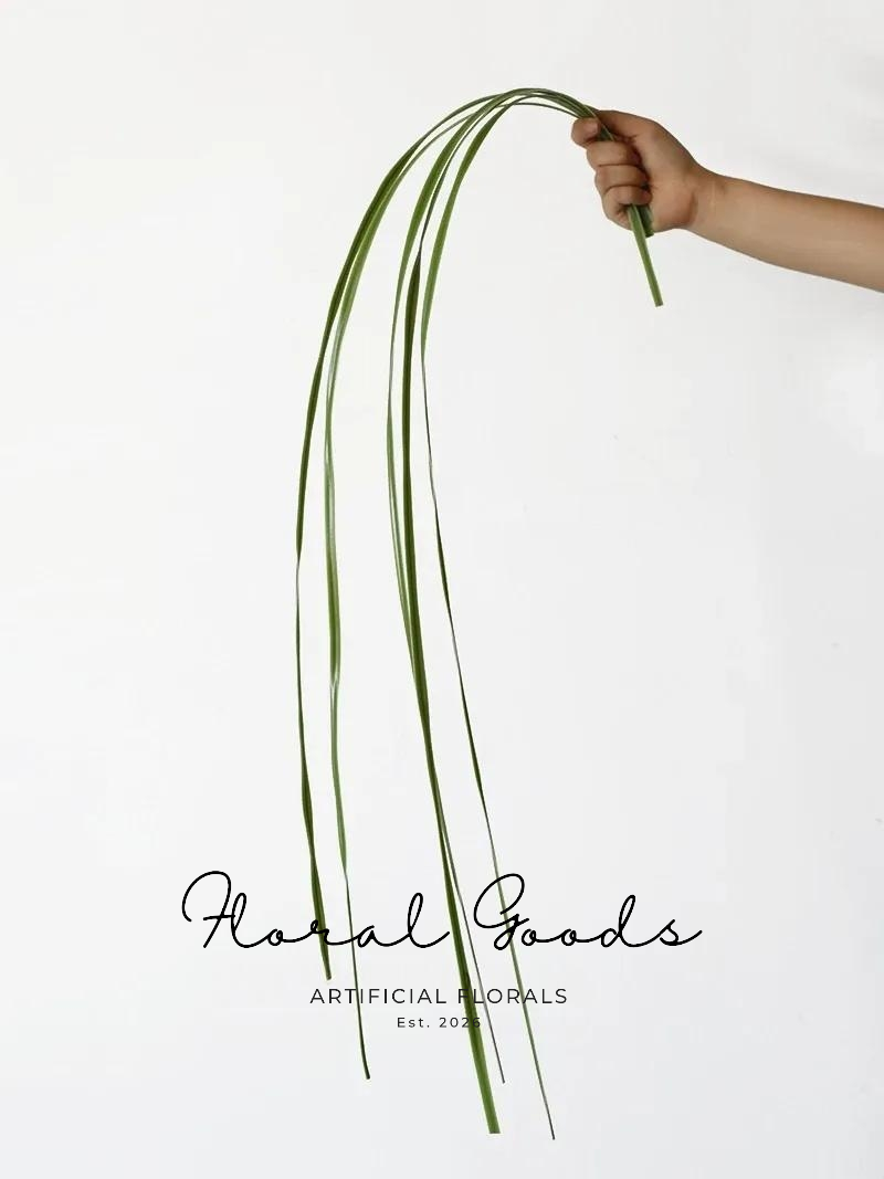 Ikebana Style Grass Stem Bundle – 39.5"
