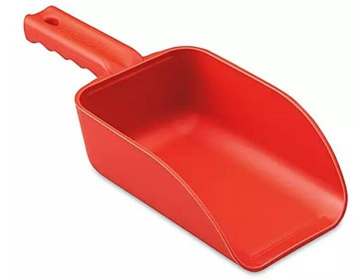Deluxe Pet food Scoop Measurement on scoop 1/2 cup to 2 cups