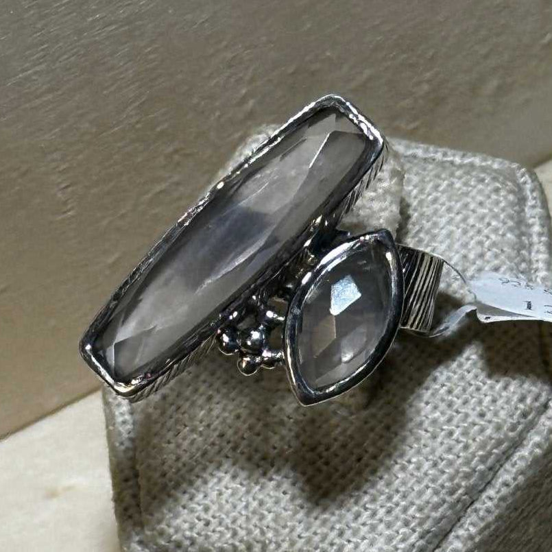 Anillo de cuarzo rosa talla 8 (12.2070)